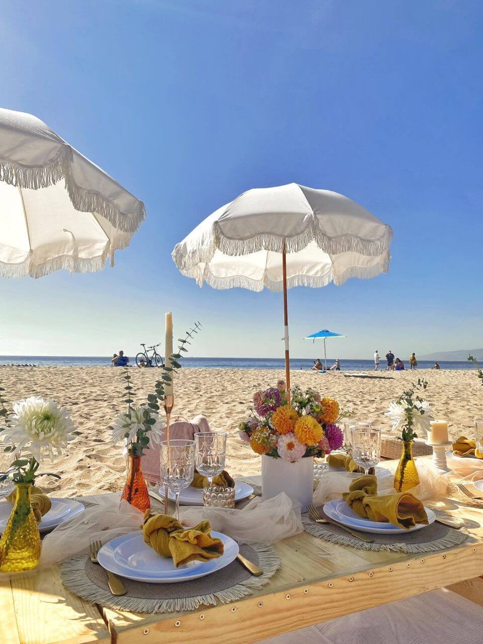 Luxury anniversary champagne picnic sunset Miami